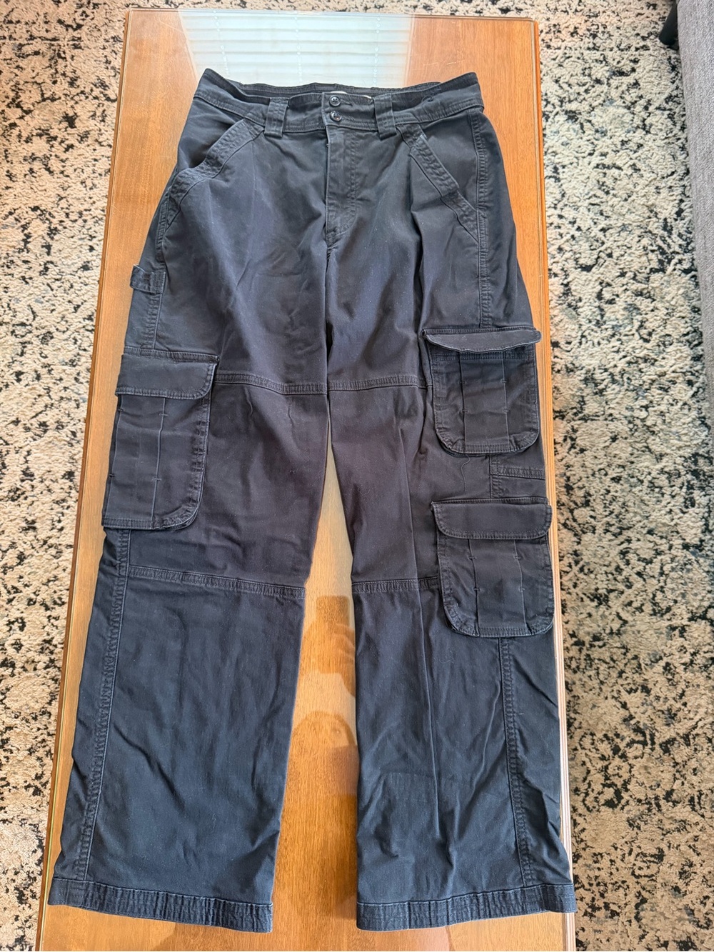 Abercrombie & Fitch Black Women’s Cargo Pants - Curve Love, Short Length